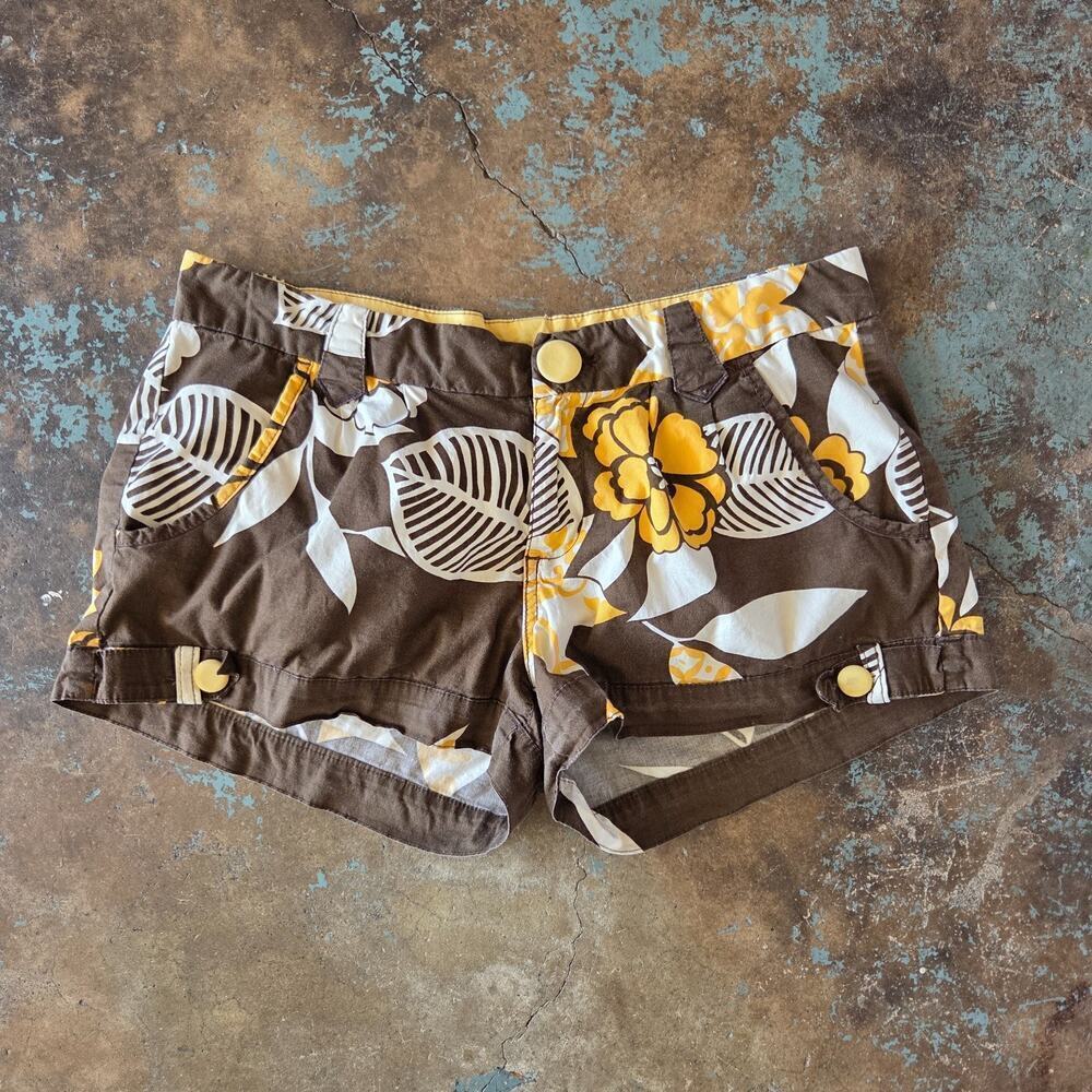 Ellemenno Vintage Y2K Shorts Size 11 Low Rise Brown Floral Print 2" Inseam 00s